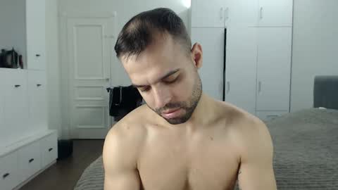 onebestlover online show from May 10, 2026, 8:08 am