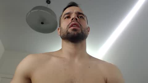 onebestlover online show from May 11, 2026, 4:04 pm