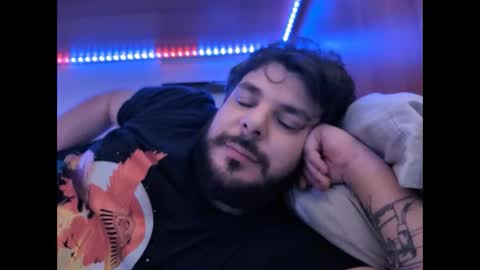 Snapshot of onecrew1 chatting on November 8, 2025, 2:17 pm onecrew1 online show from November 8, 2025, 2:17 pm