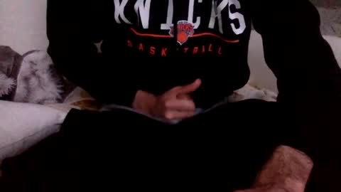 onehitwonder21 online show from April 29, 2026, 2:26 am