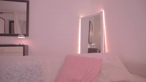 Ariel online show from October 30, 2025, 10:10 pm