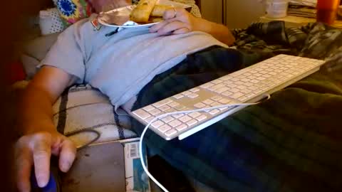 Snapshot of onemattu chatting on March 17, 2026, 5:33 am Mattu online show from March 17, 2026, 5:33 am