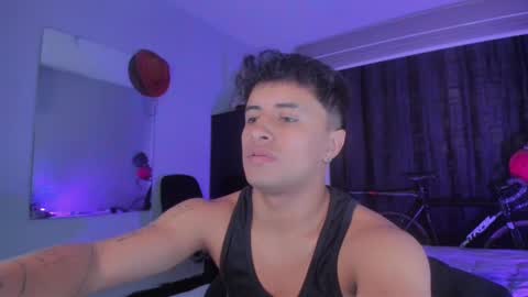 YIN MIGUEL online show from February 27, 2025, 10:20 pm