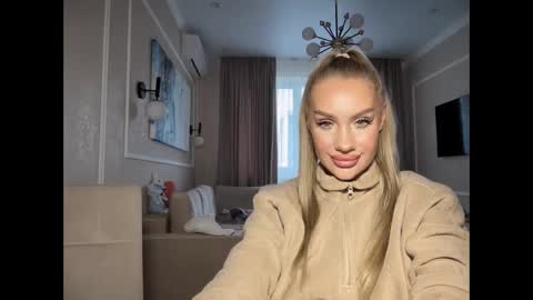 onesweet_baby online show from February 4, 2025, 1:27 pm
