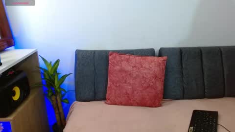 Snapshot of onlily chatting on February 19, 2026, 9:22 pm onlily online show from February 19, 2026, 9:22 pm