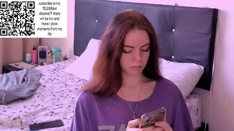 only_sarah1 online show from January 6, 2025, 9:43 pm