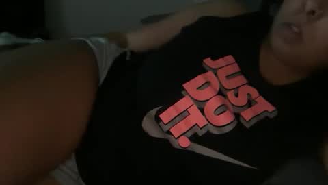 onlyinurdreams00 online show from December 2, 2025, 3:56 am