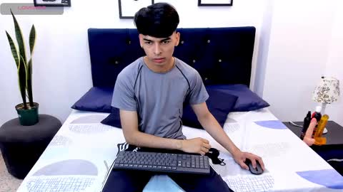 Snapshot of onlyjos_ chatting on September 16, 2025, 8:10 pm Josh - Schedule 1400 - 2200 online show from September 16, 2025, 8:10 pm