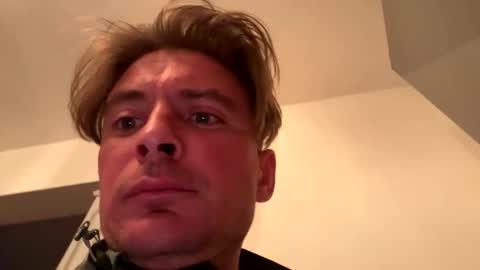 onlyloveyoutwice2016 online show from April 4, 2026, 10:51 pm