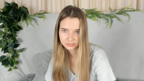 Snapshot of onyxvespera chatting on May 15, 2026, 7:04 am onyxvespera online show from May 15, 2026, 7:04 am