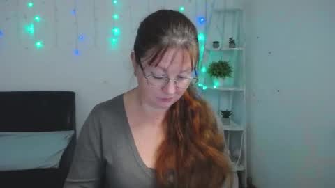 Vanessa online show from November 7, 2025, 6:13 am