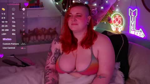 Snapshot of opalreigning chatting on April 11, 2026, 7:45 am Opal online show from April 11, 2026, 7:45 am