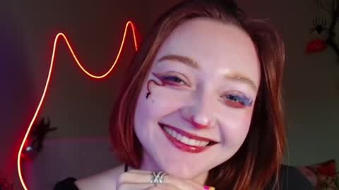 Snapshot of orange___melani chatting on October 28, 2025, 10:19 am Melani online show from October 28, 2025, 10:19 am