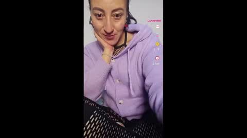 oriana_111 online show from April 20, 2026, 3:53 am