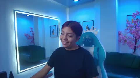 Oriana  online show from March 4, 2026, 7:53 pm