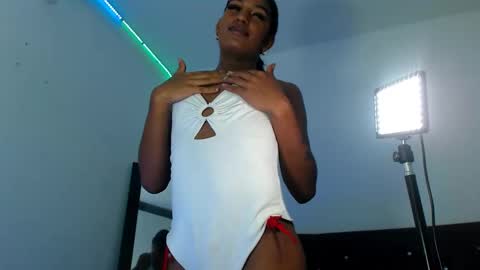 Snapshot of orianadollx chatting on January 22, 2025, 2:03 pm Oriana online show from January 22, 2025, 2:03 pm