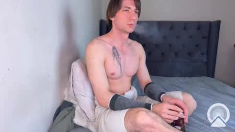 Snapshot of origamicat chatting on February 15, 2025, 7:27 am origamicat online show from February 15, 2025, 7:27 am