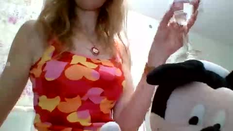 orivelle online show from November 28, 2025, 11:18 pm