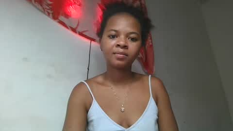 ornellahhh online show from October 26, 2025, 10:32 am