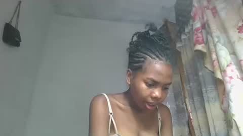 ornellahhh online show from October 31, 2025, 6:58 am