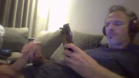 orwel09 online show from December 8, 2024, 11:51 pm