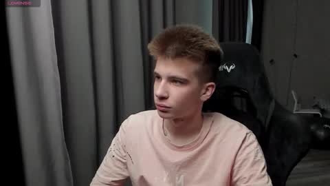 oscar_big_dick online show from January 16, 2026, 9:35 am