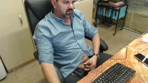 Snapshot of oscar_msng chatting on November 18, 2025, 6:23 pm Oscar online show from November 18, 2025, 6:23 pm