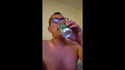 Snapshot of oscararinnn chatting on June 3, 2026, 11:43 pm oscararinnn online show from June 3, 2026, 11:43 pm