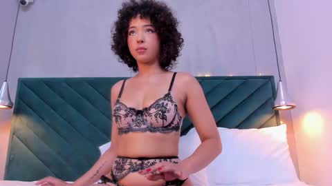 Oshun  online show from February 12, 2025, 12:33 pm