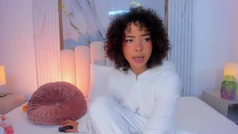 Oshun  online show from March 3, 2025, 11:55 am