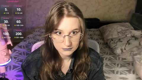 Snapshot of oskar_fucker chatting on May 3, 2026, 9:21 pm Leliana online show from May 3, 2026, 9:21 pm
