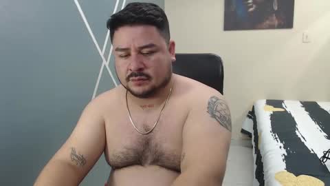 Snapshot of oso_gael chatting on January 23, 2025, 5:31 pm Bear Gael online show from January 23, 2025, 5:31 pm