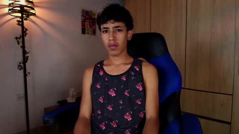 ostin 18hot online show from February 27, 2025, 2:53 am