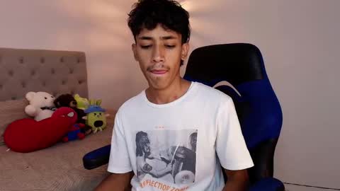 ostin 18hot online show from October 9, 2025, 1:14 am