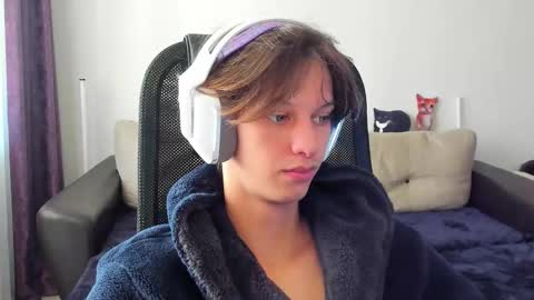 Ostin online show from October 21, 2025, 10:16 am