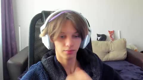 Ostin online show from October 28, 2025, 7:45 am