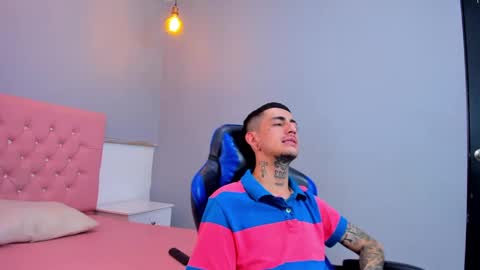 Snapshot of ostinmills chatting on December 12, 2024, 3:59 pm Ostin baby online show from December 12, 2024, 3:59 pm