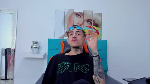 Snapshot of ostinmills chatting on December 14, 2024, 1:59 pm Ostin baby online show from December 14, 2024, 1:59 pm