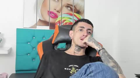 Snapshot of ostinmills chatting on December 16, 2024, 2:38 pm Ostin baby online show from December 16, 2024, 2:38 pm