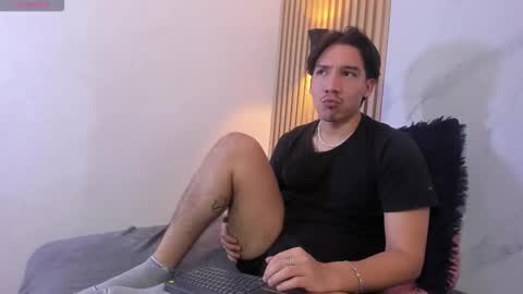 Snapshot of otto_andrew chatting on February 3, 2026, 7:52 pm Otto Andrew online show from February 3, 2026, 7:52 pm