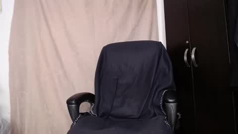 Snapshot of otto_stud chatting on May 11, 2026, 4:07 am otto_stud online show from May 11, 2026, 4:07 am