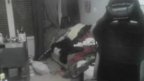 ouinnybis195625 online show from December 24, 2024, 8:55 am