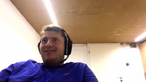 outflayd online show from October 23, 2025, 12:37 pm