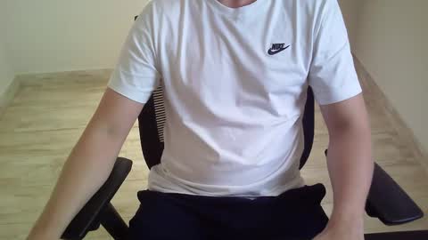 outroemail1807 online show from April 8, 2026, 7:36 pm