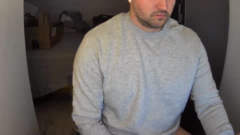 outside1991 online show from December 14, 2024, 9:02 pm