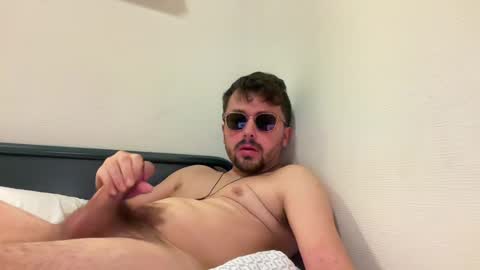 Snapshot of ovidius96 chatting on December 3, 2024, 11:02 pm ovidius96 online show from December 3, 2024, 11:02 pm