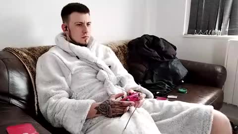 Owen kayz online show from March 24, 2026, 12:32 pm