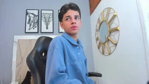 Snapshot of owen__johnson chatting on October 19, 2025, 11:33 am Owen Johnson online show from October 19, 2025, 11:33 am