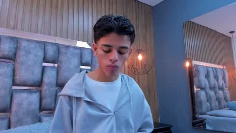 Snapshot of owen__johnson chatting on December 17, 2025, 11:49 am Owen Johnson online show from December 17, 2025, 11:49 am