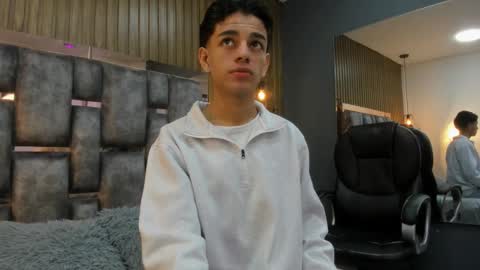 Snapshot of owen__johnson chatting on February 25, 2026, 12:15 pm Owen Johnson online show from February 25, 2026, 12:15 pm